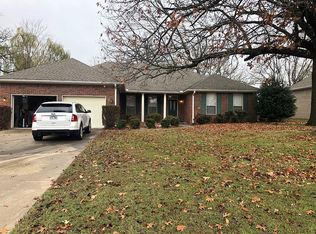 3656 Atlanta Pl, Springdale, AR 72762