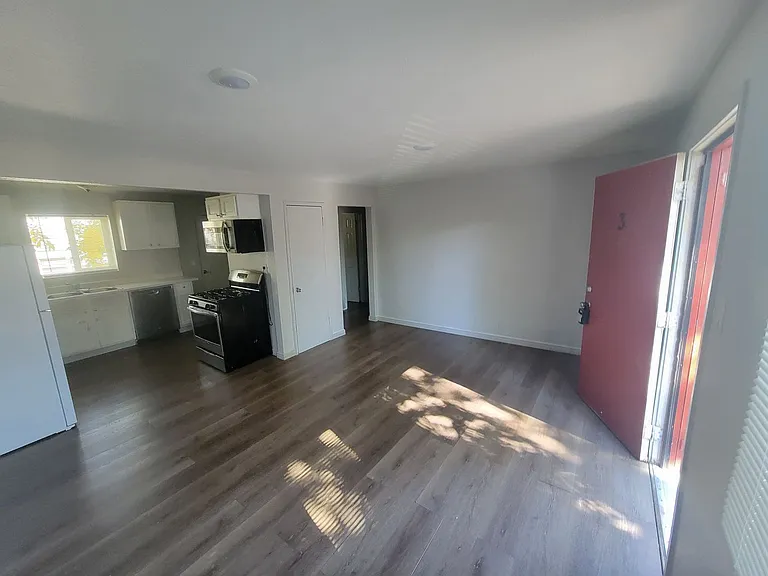 982 S Sheridan Blvd — Photo 23
