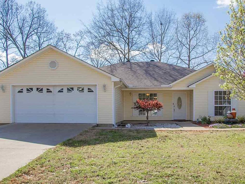 1st image of 35 Brenda Dr