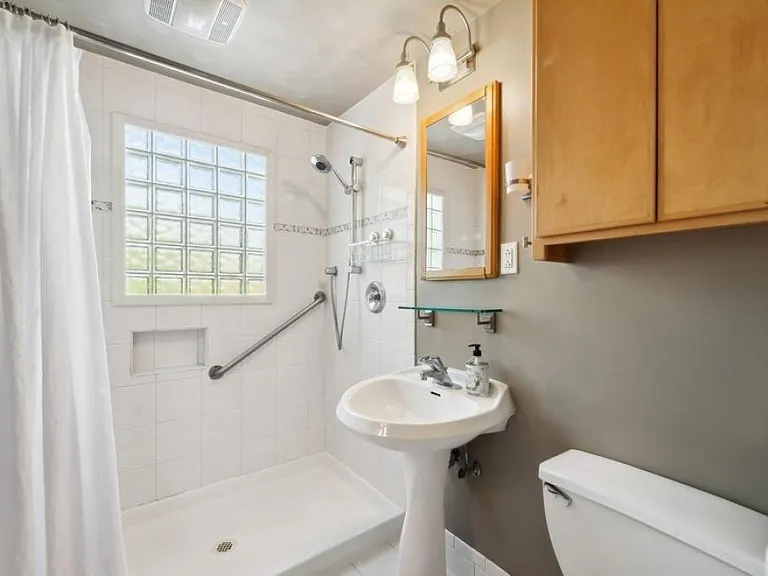 Upstairs bathroom