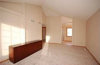 5th image of 3450 Holly Ln N