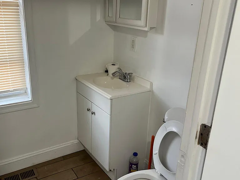 5633 Malcolm St #1 — Photo 21
