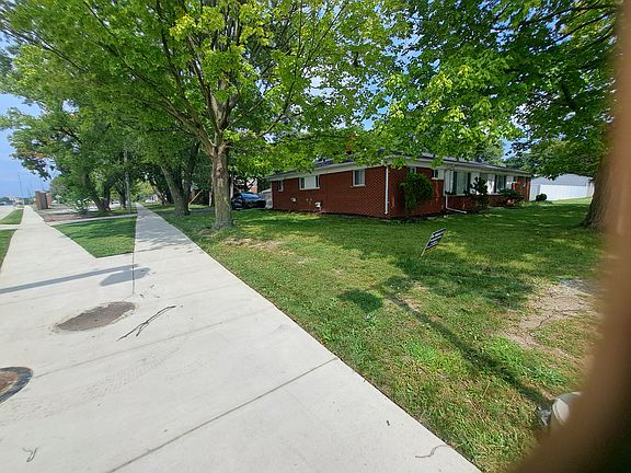 5th image of 732 W Lincoln Ave #4