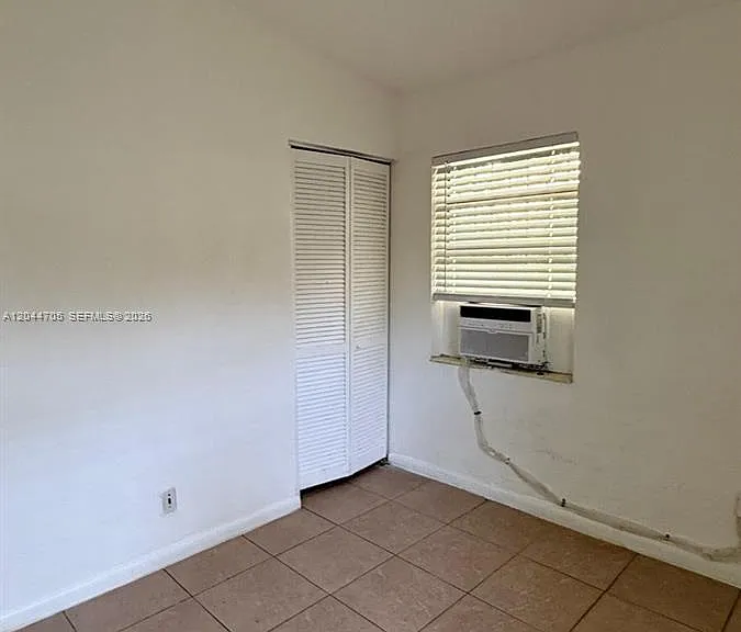 1525 NW 18th Ct — Photo 5