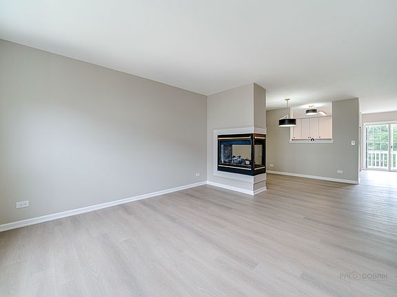 3rd image of 364 Holiday Ln #364