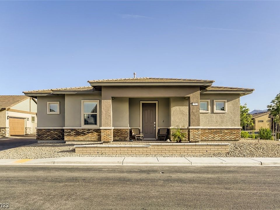 1st image of 783 Sunny Sagebrush St
