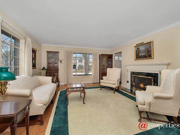 2nd image of 341 Rosewood Ave