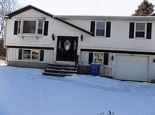 102 Miami St, West Springfield, MA 01089