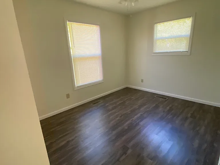 97 Lakeview Blvd — Photo 10