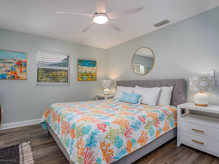 5511 Avenida Del Mare — Photo 12