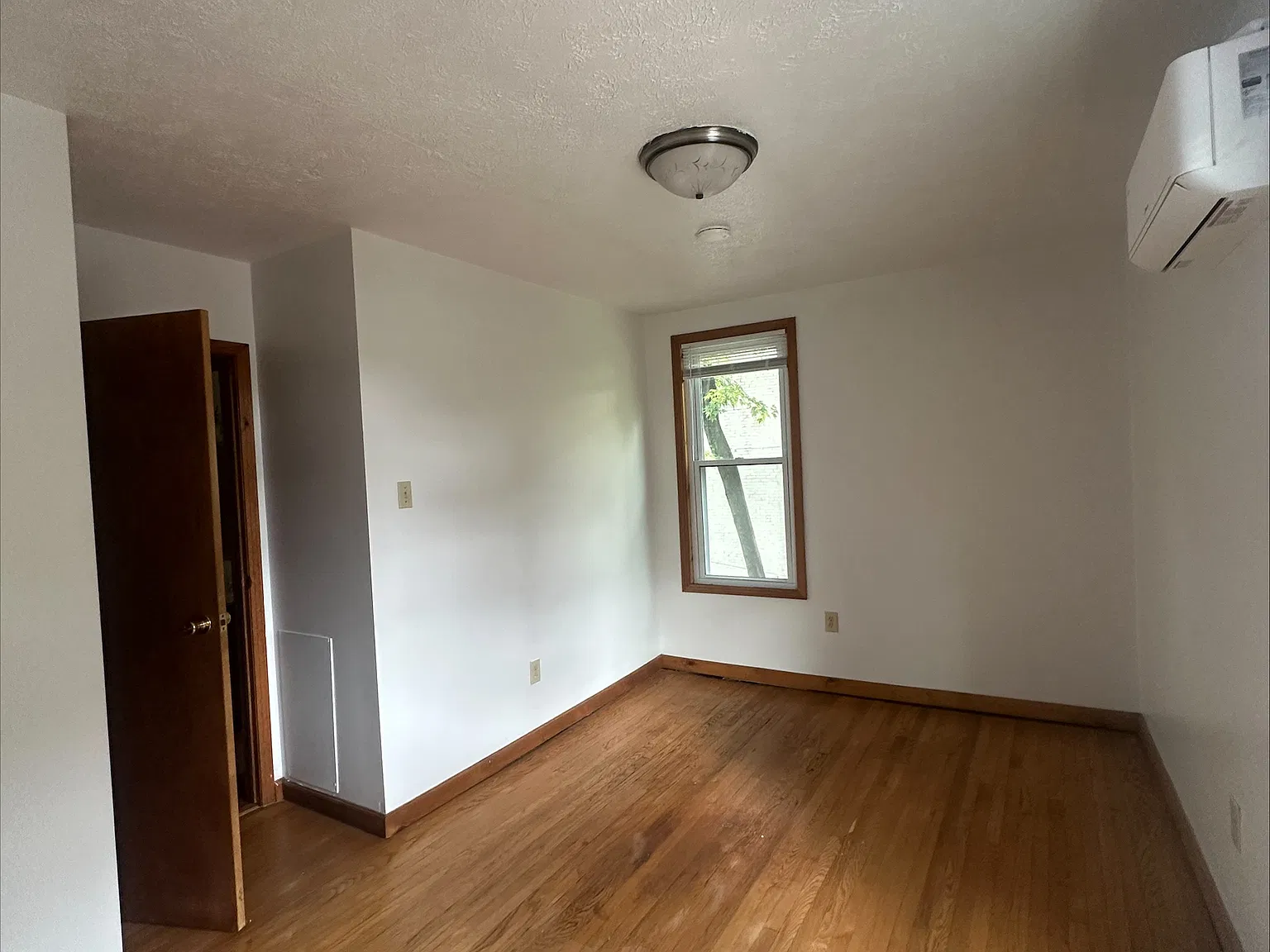 2 bed, 1.5 bath, $1,395 — Photo 2