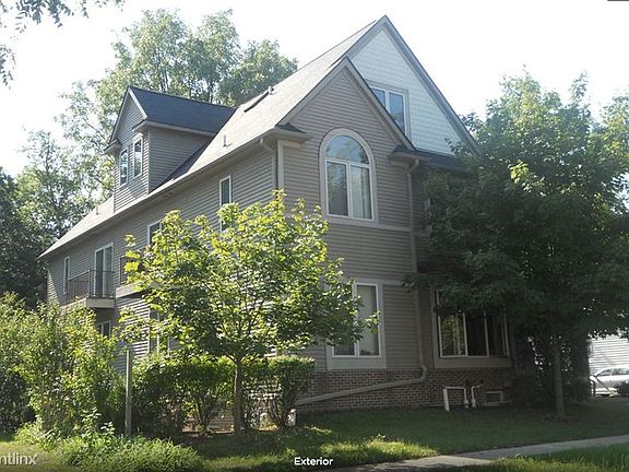 2nd image of 316 Beakes St APT 2