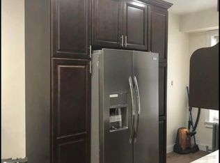 90 Chester Ave APT 1R, Brooklyn, NY 11218