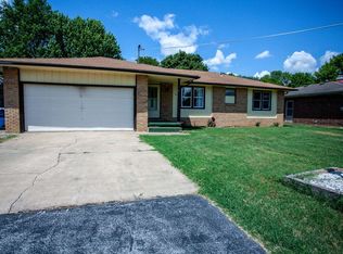 1105 E Camorene St, Springfield, MO 65803