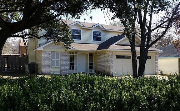 2nd image of 2601 Market Garden Ln