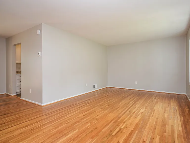 4805 Willet Dr — Photo 6