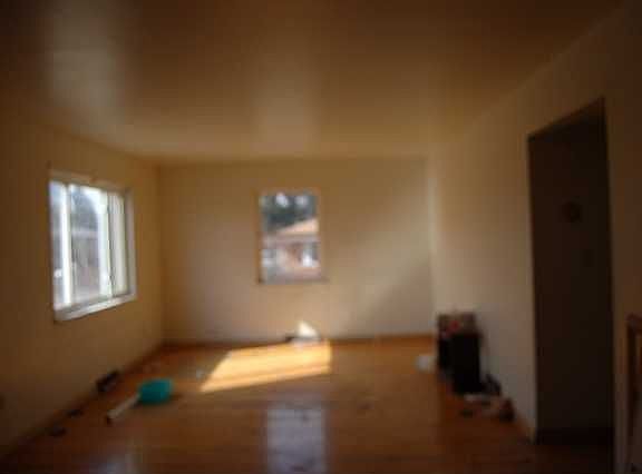 3rd image of 808 Kensington St