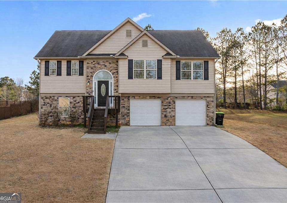 1st image of 922 Center Bay Dr