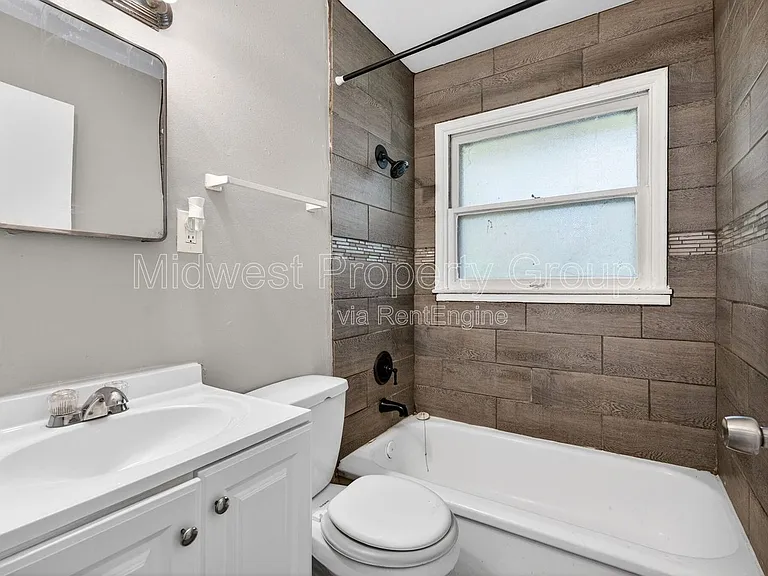 345 Caithness Rd — Photo 15