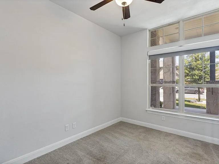 727 Spinnaker Loop — Photo 23