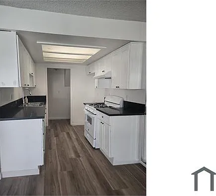 9047 Langdon Ave #15 — Photo 20