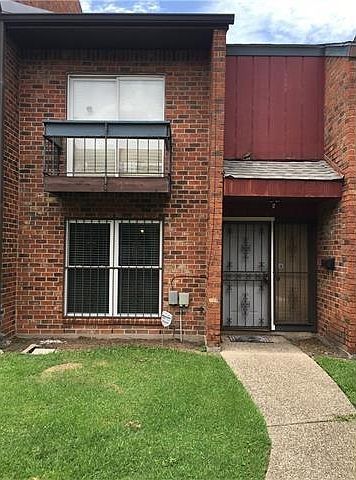 1st image of 1105 Chimney Wood Ln