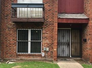 1105 Chimney Wood Ln, New Orleans, LA 70126