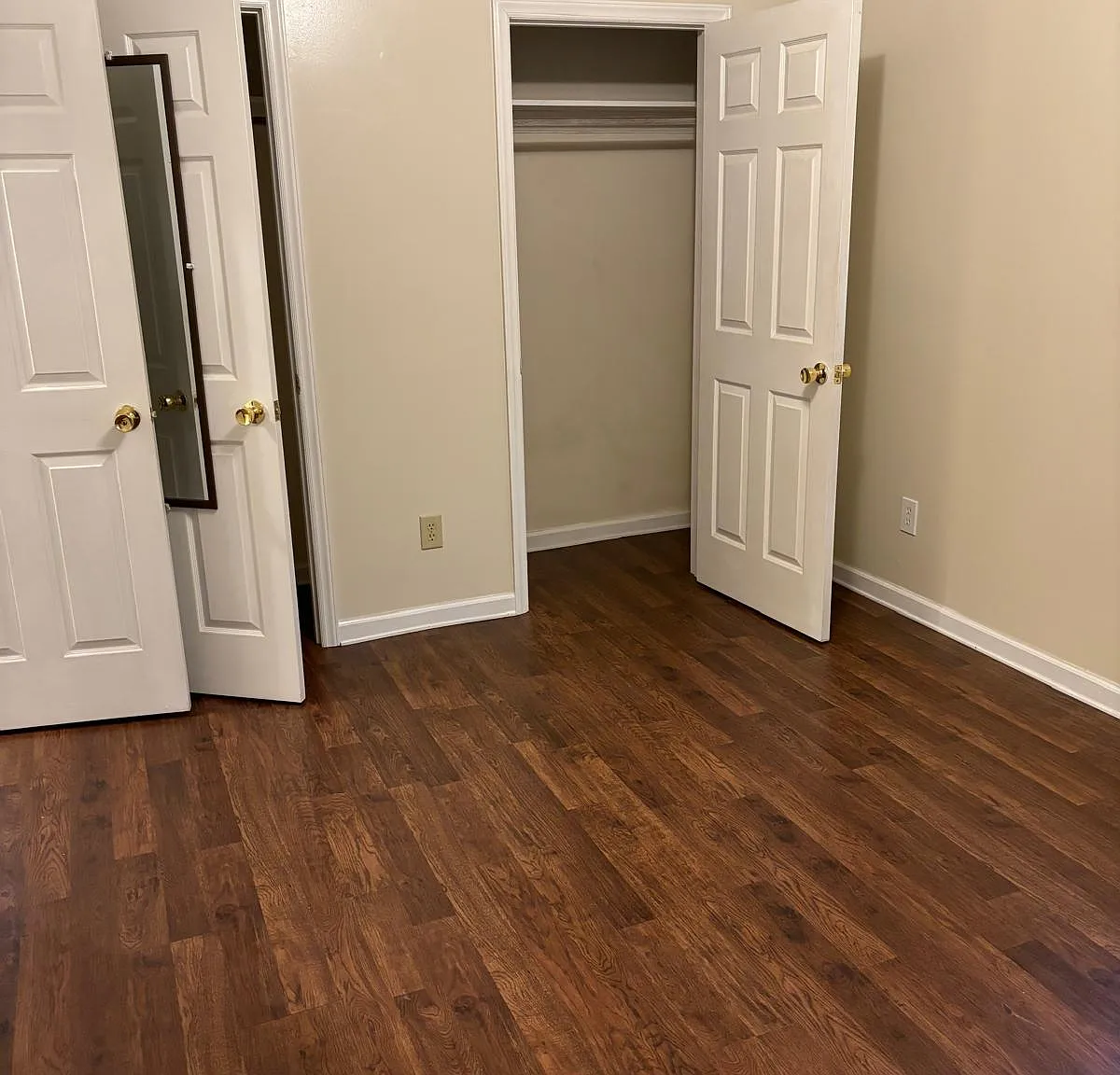 2 bed, $1,050 — Photo 4