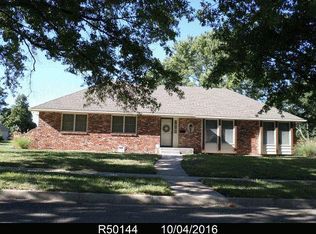 1837 SW Cheyenne Rd, Topeka, KS 66604