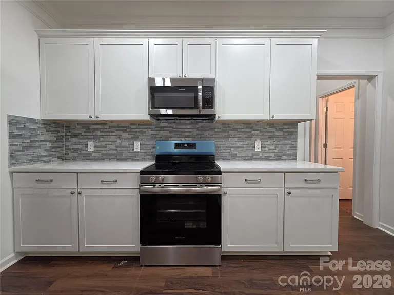 595 Foxwood Dr SE — Photo 7