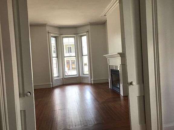 5th image of 160 Circular St #7