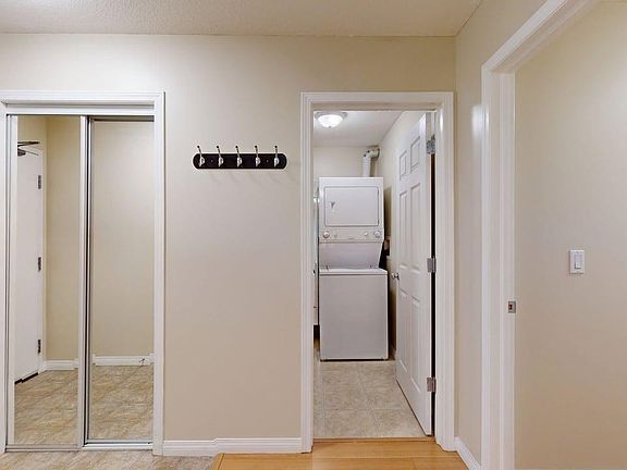3rd image of 11408 108th Ave NW #201