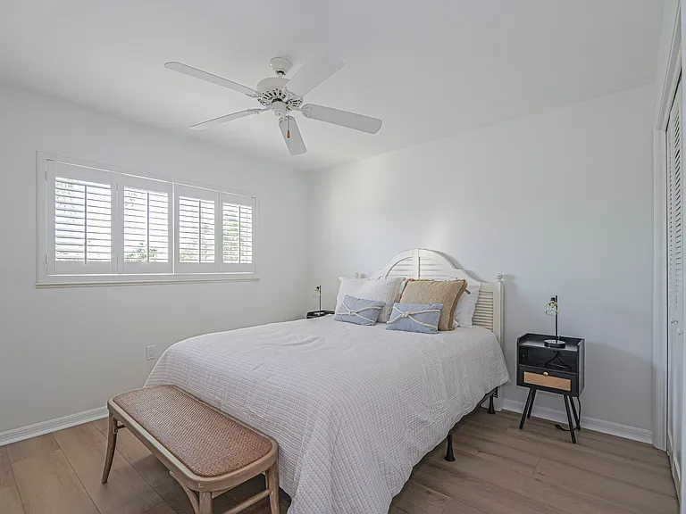 4791 S Newport Island Dr — Photo 38