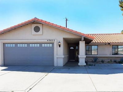 43625 Portola Ave, Palm Desert, CA, 92260