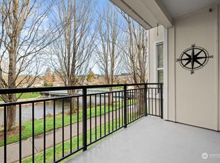 55 Williams Ave S APT 206, Renton, WA 98057