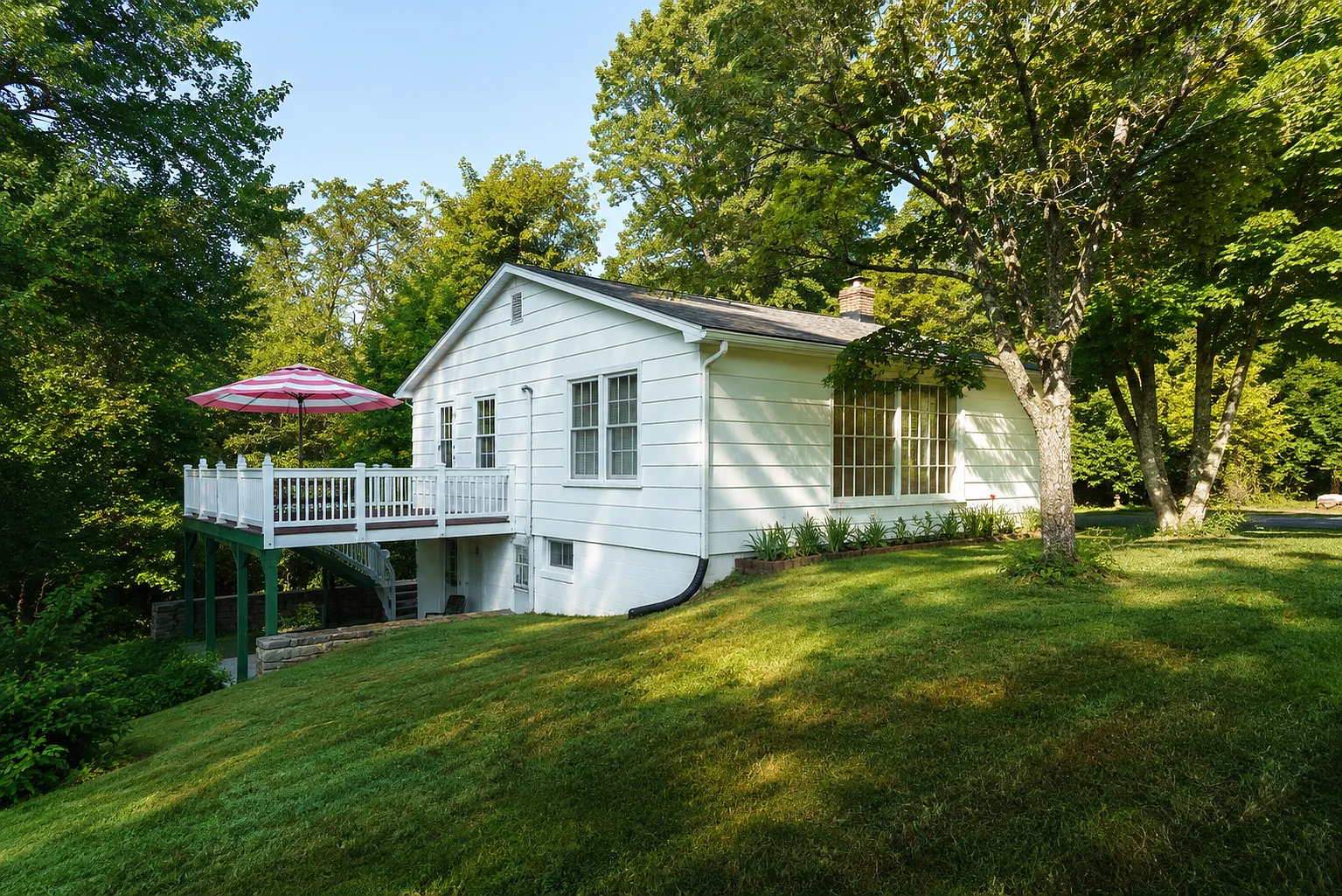 2 bed, $1,800 — Photo 2