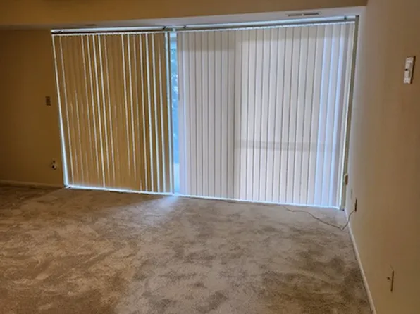 5502 Karen Elaine Dr APT 922, Hyattsville, MD 20784