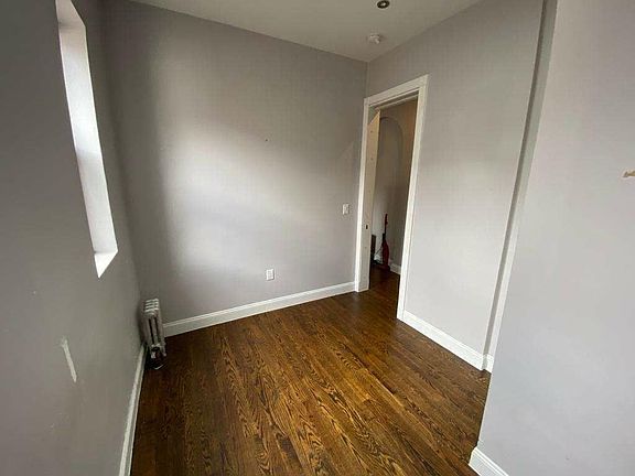 2nd image of 69 W 131st St #5D