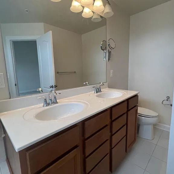 2101 Saint Josephs Dr — Photo 26
