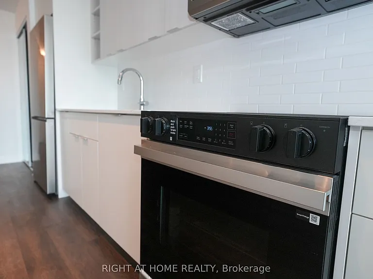2075 Lakeshore Rd #308 — Photo 14