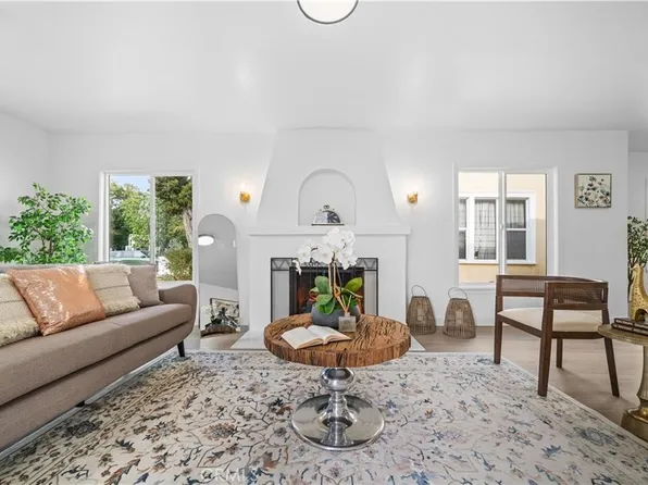 1558 Hauser Blvd, Los Angeles, CA 90019