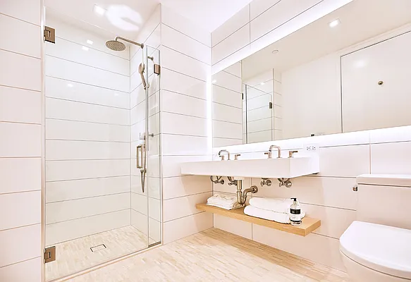 Rented by Triumph Property Group | media 17