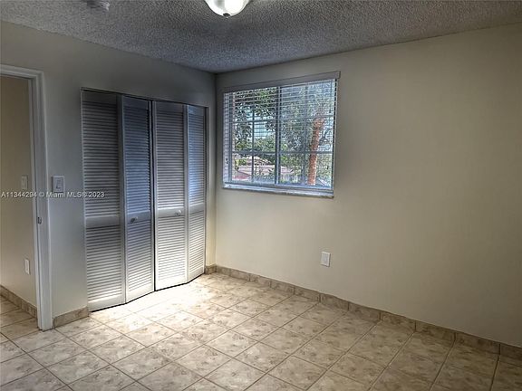 5th image of 601 SW 37th Ave #205