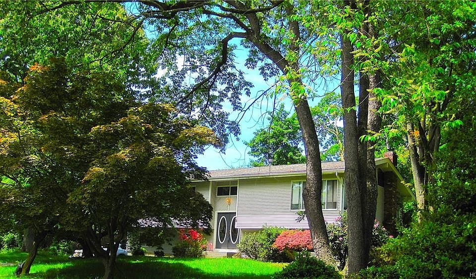 1st image of 13 Florence Ct