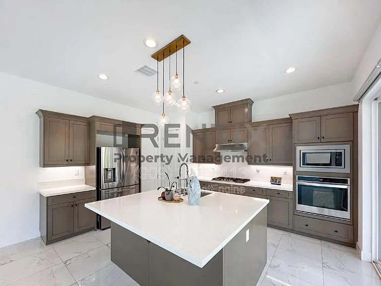 19206 Blackthorn Dr — Photo 6