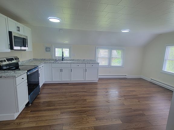 2nd image of 7574 Lakeport Rd APT 4