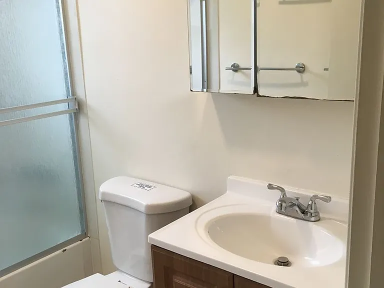 1812 Francisco Street — Photo 8