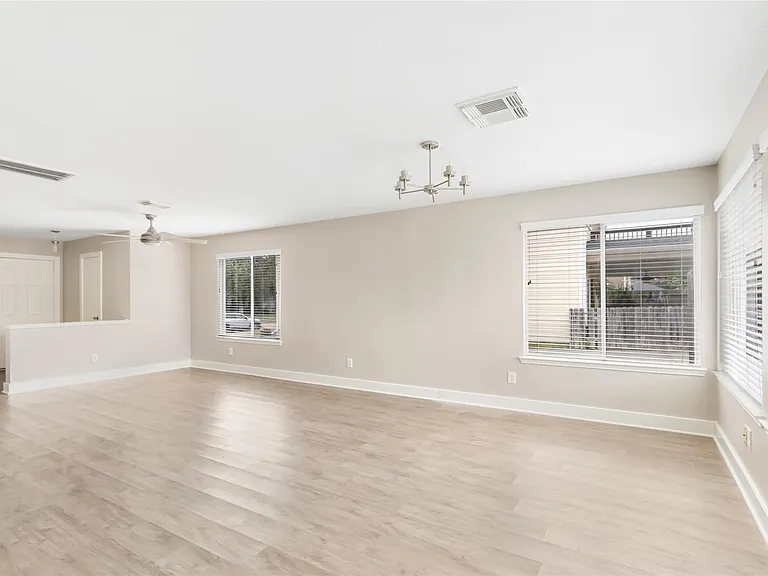 19106 Spruce Bough Ln — Photo 20