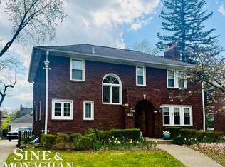 1239 Yorkshire Rd, Grosse Pointe Park, MI 48230