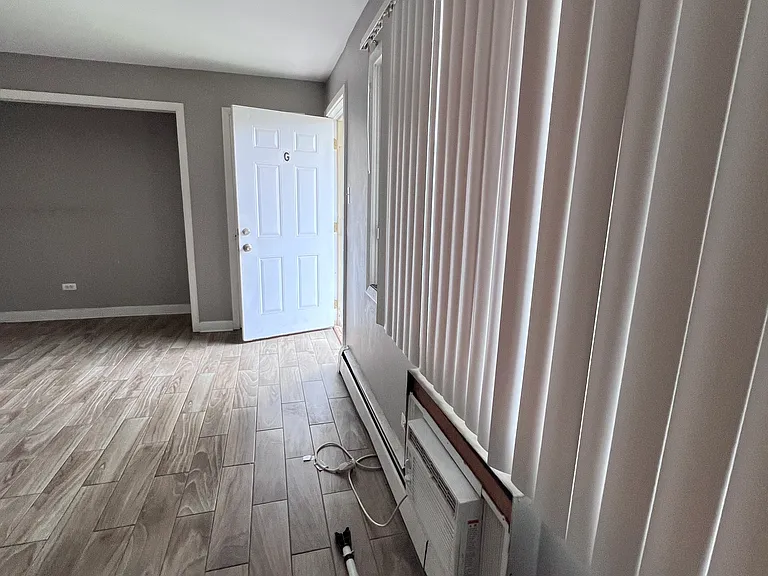 8627 S Ingleside Ave #2G — Photo 9